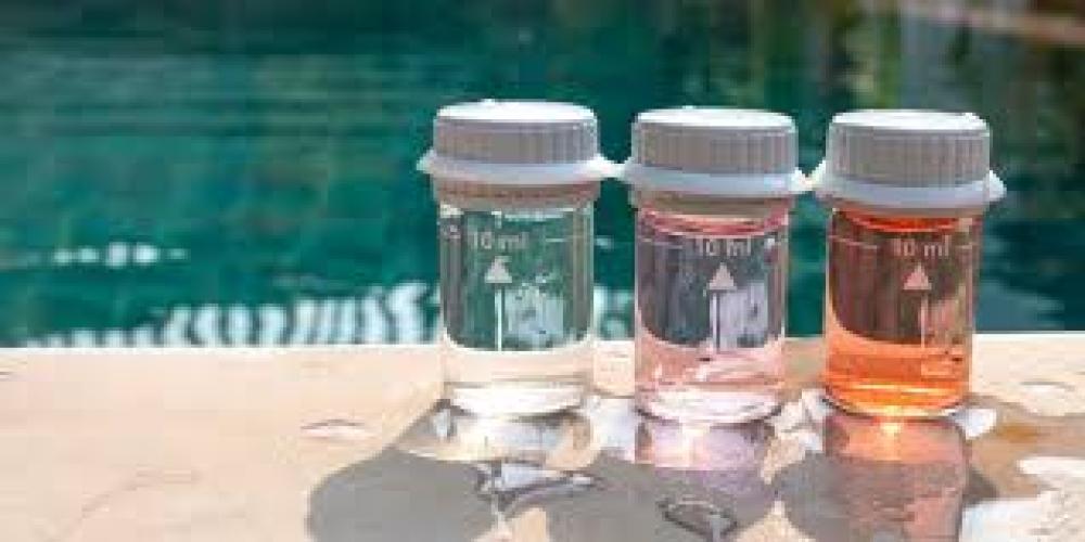 Analyse et traitement de l'eau de votre piscine